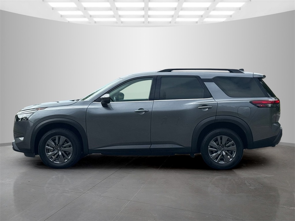 2025 Nissan Pathfinder SV photo 3