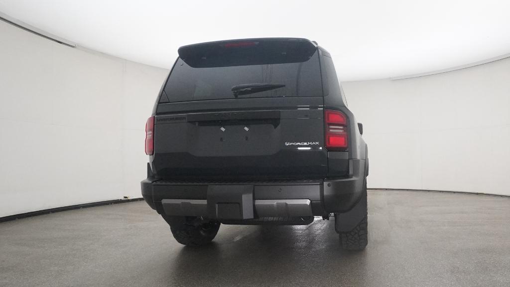 2025 Toyota Land Cruiser photo 17