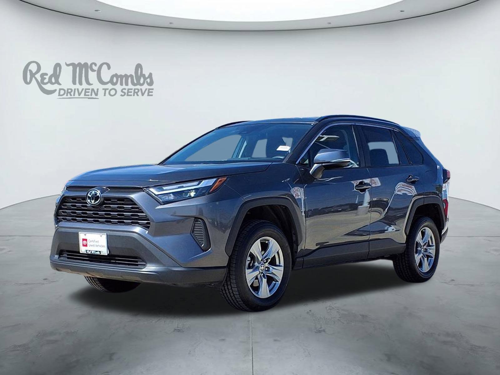 2024 Toyota RAV4 XLE's photo