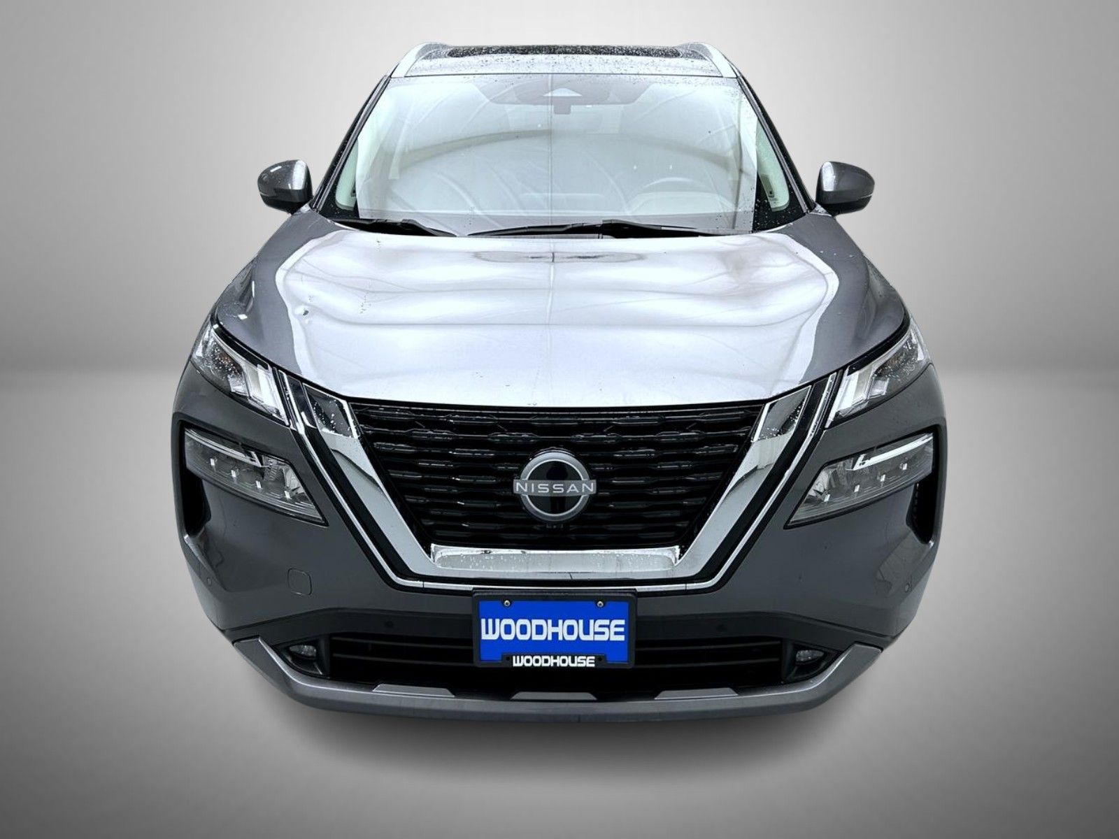 2022 Nissan Rogue SL photo 2