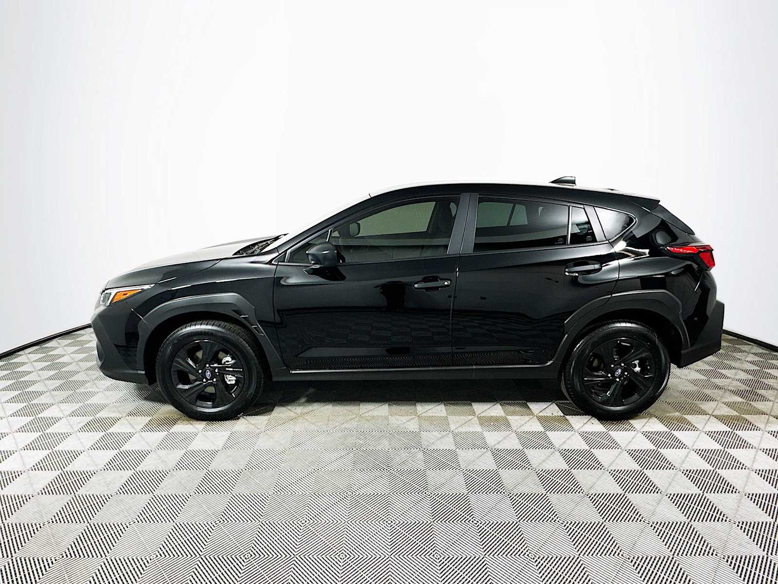 2025 Subaru Crosstrek Base photo 3