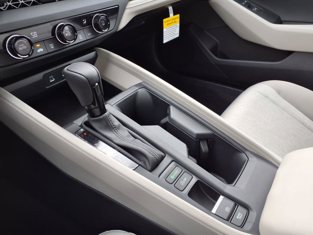2025 Honda Accord LX photo 18