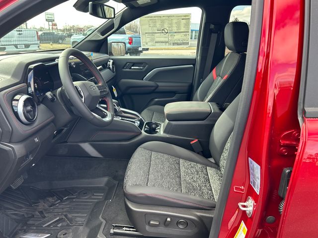 2025 Chevrolet Colorado Z71 photo 9