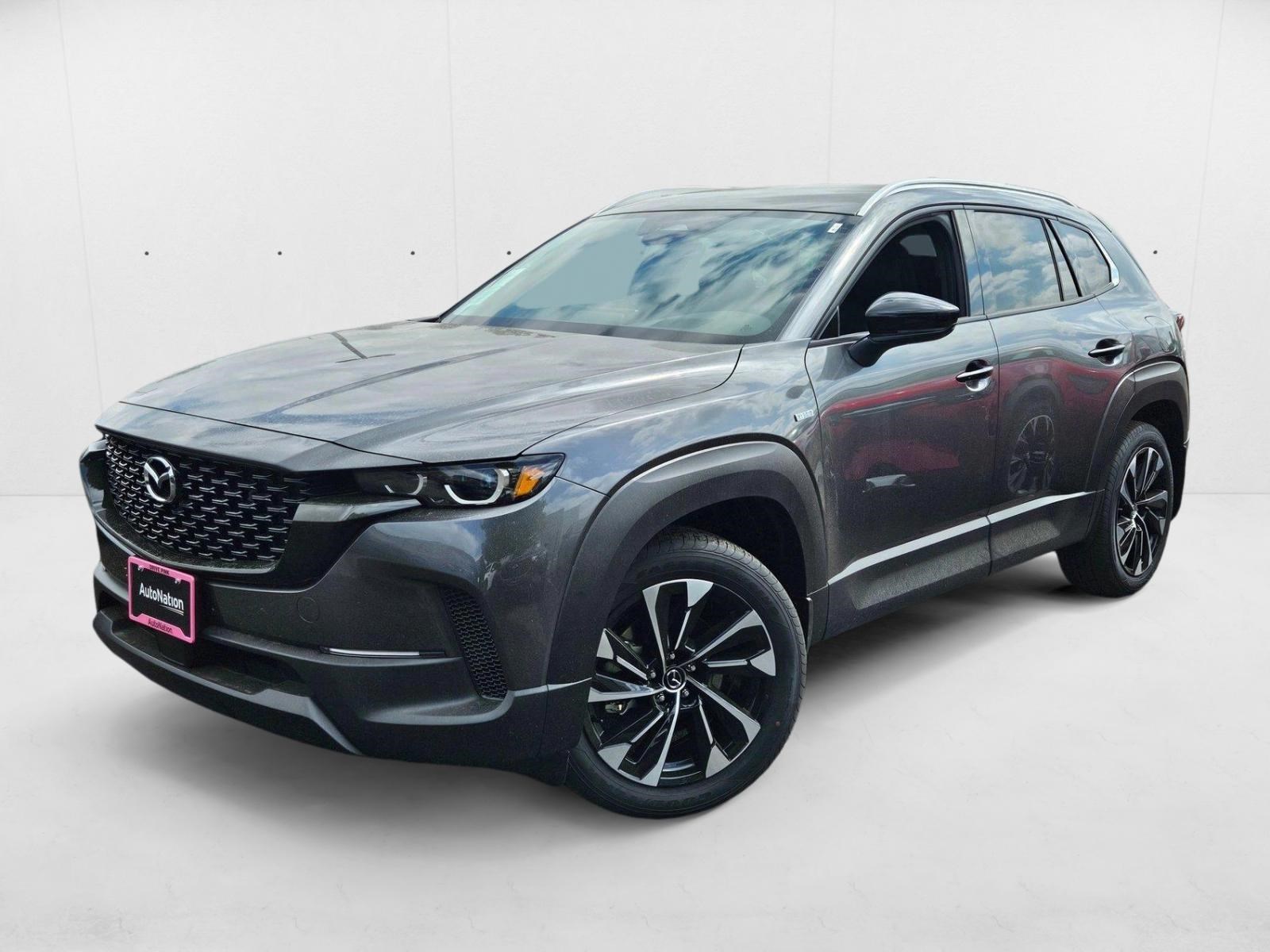 2025 Mazda CX-50 Premium Plus's photo