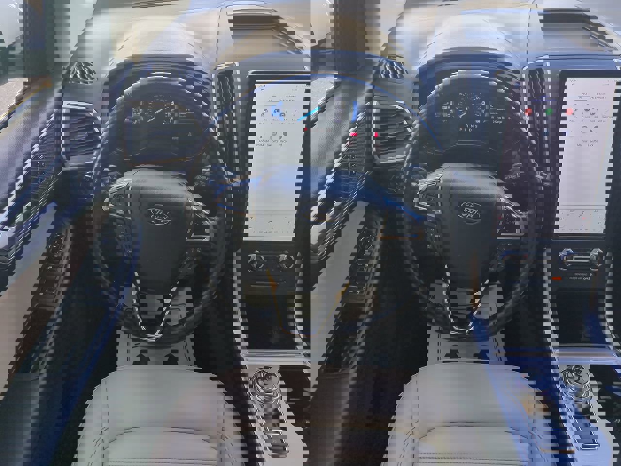 2023 Ford Edge SEL photo 15