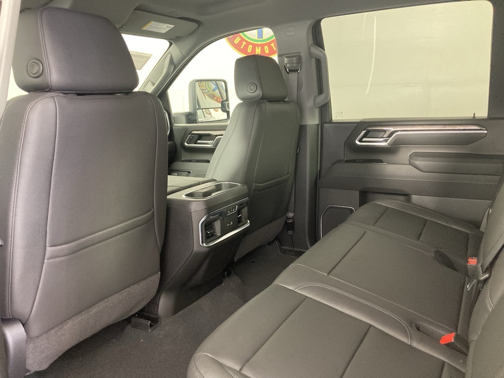 2025 Chevrolet Silverado 2500HD LTZ photo 13