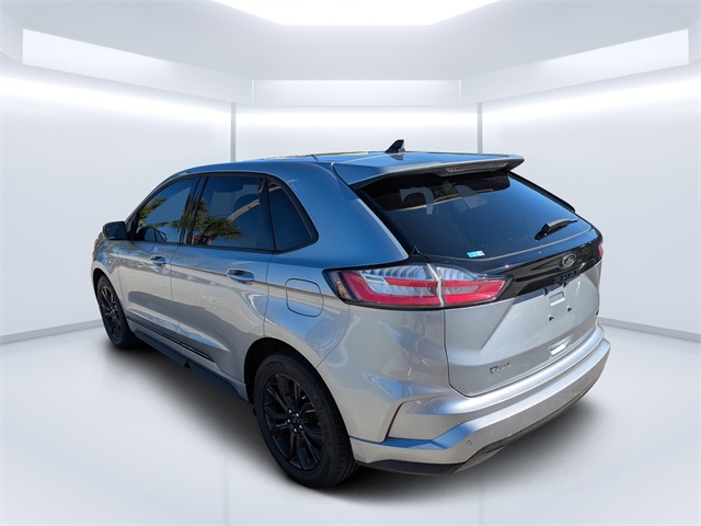 2024 Ford Edge SE photo 4