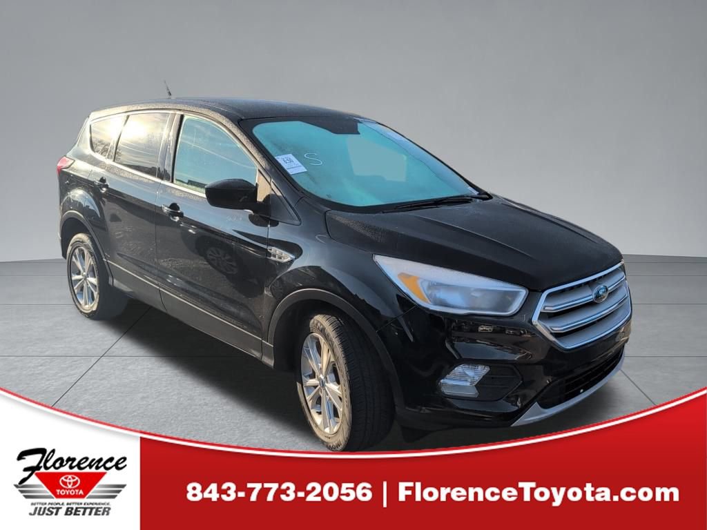 2019 Ford Escape SE's photo