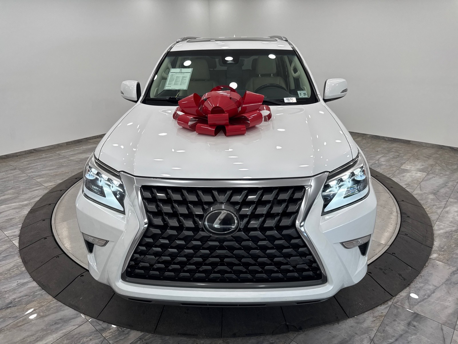 2020 Lexus GX 460 photo 2