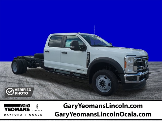 2025 Ford F-450 Super Duty Chassis Cab XL's photo