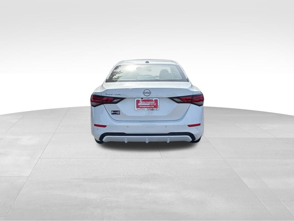 2025 Nissan Sentra SV photo 3