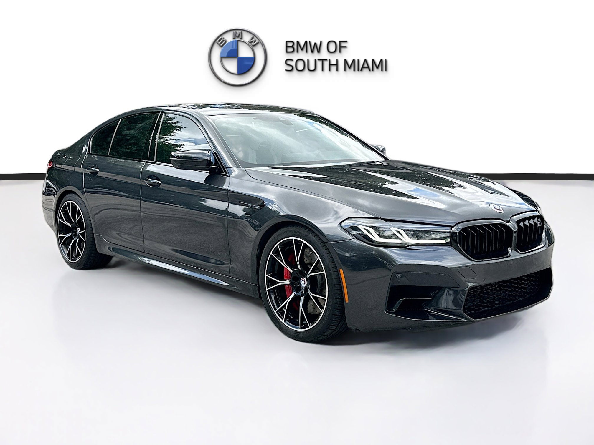 2023 BMW M5
