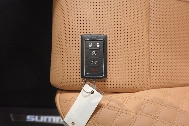 2025 Jeep Grand Cherokee L Summit Reserve photo 32