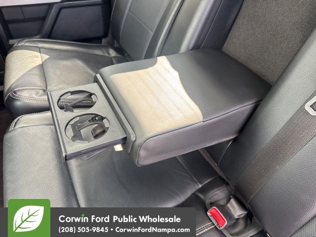 2016 Ford F-150 Lariat photo 36