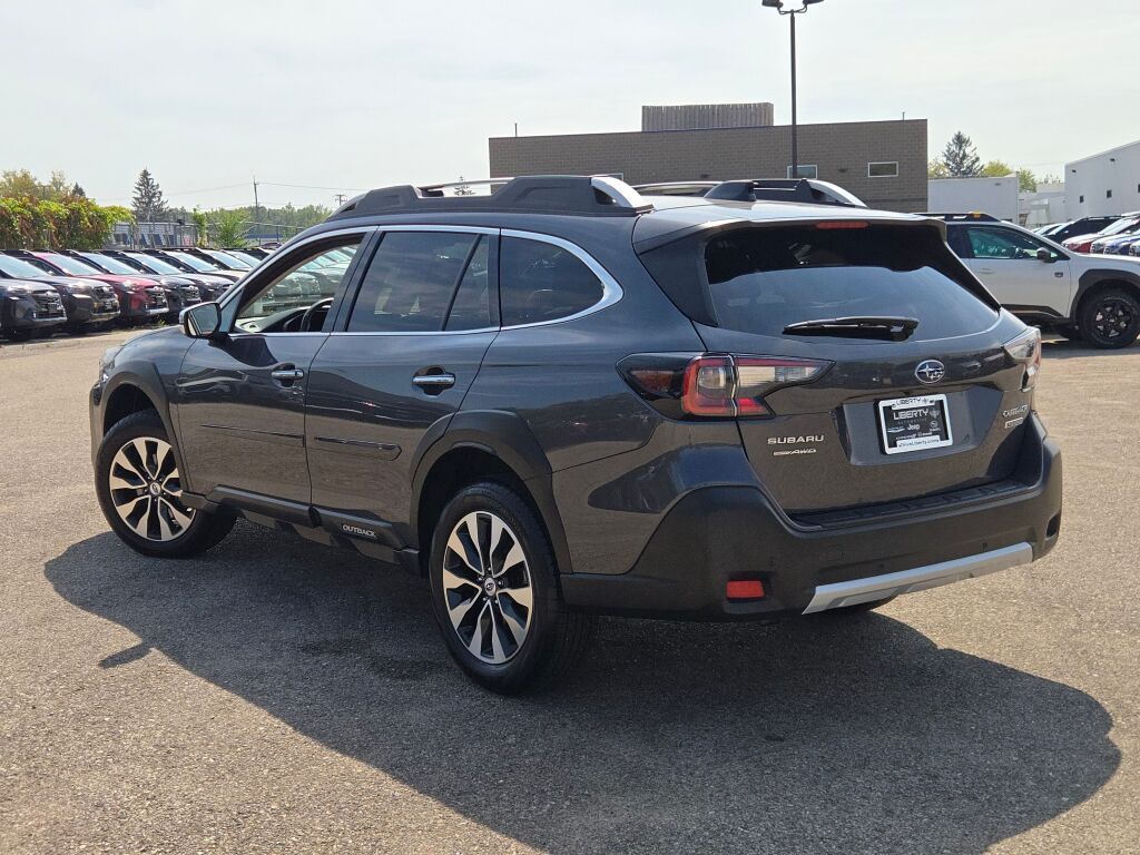 2023 Subaru Outback Touring photo 12