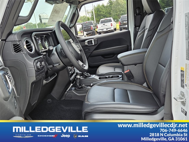 2025 Jeep Gladiator Sport photo 4