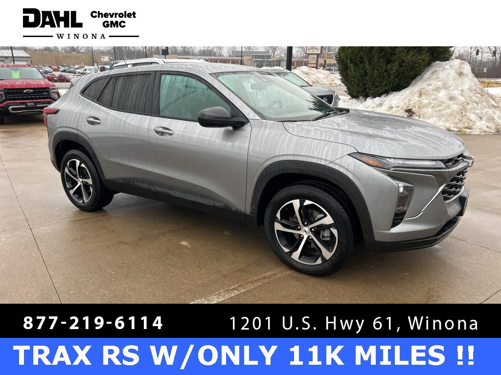 2025 Chevrolet Trax RS's photo