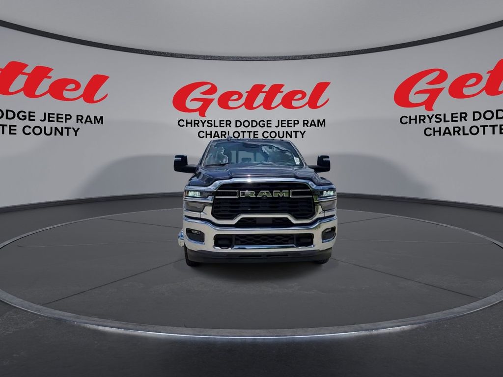 2025 Ram 3500 Tradesman photo 3