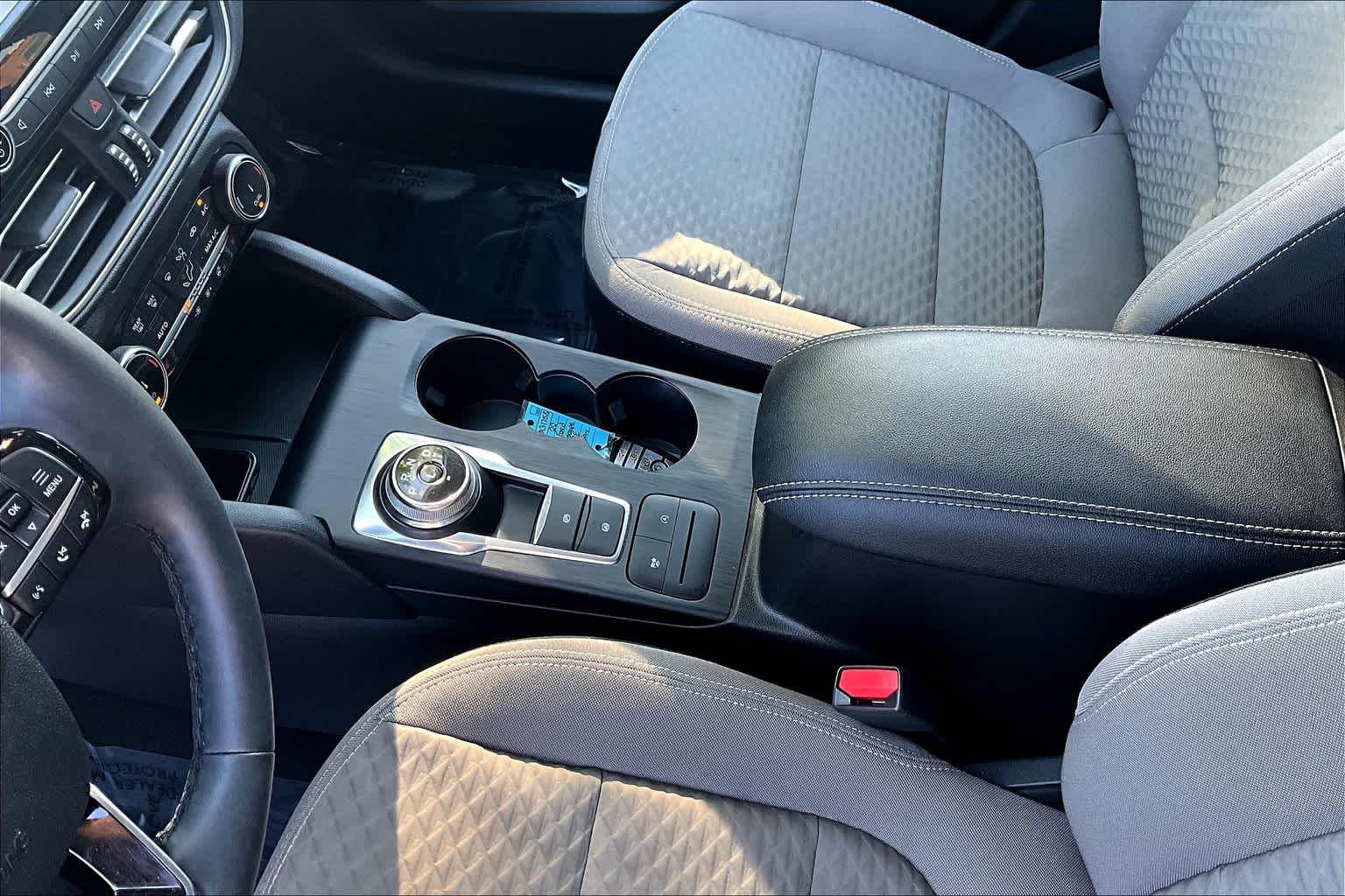 2022 Ford Escape SE photo 15