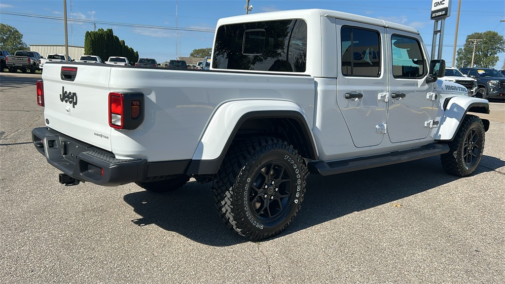2025 Jeep Gladiator Sport photo 3