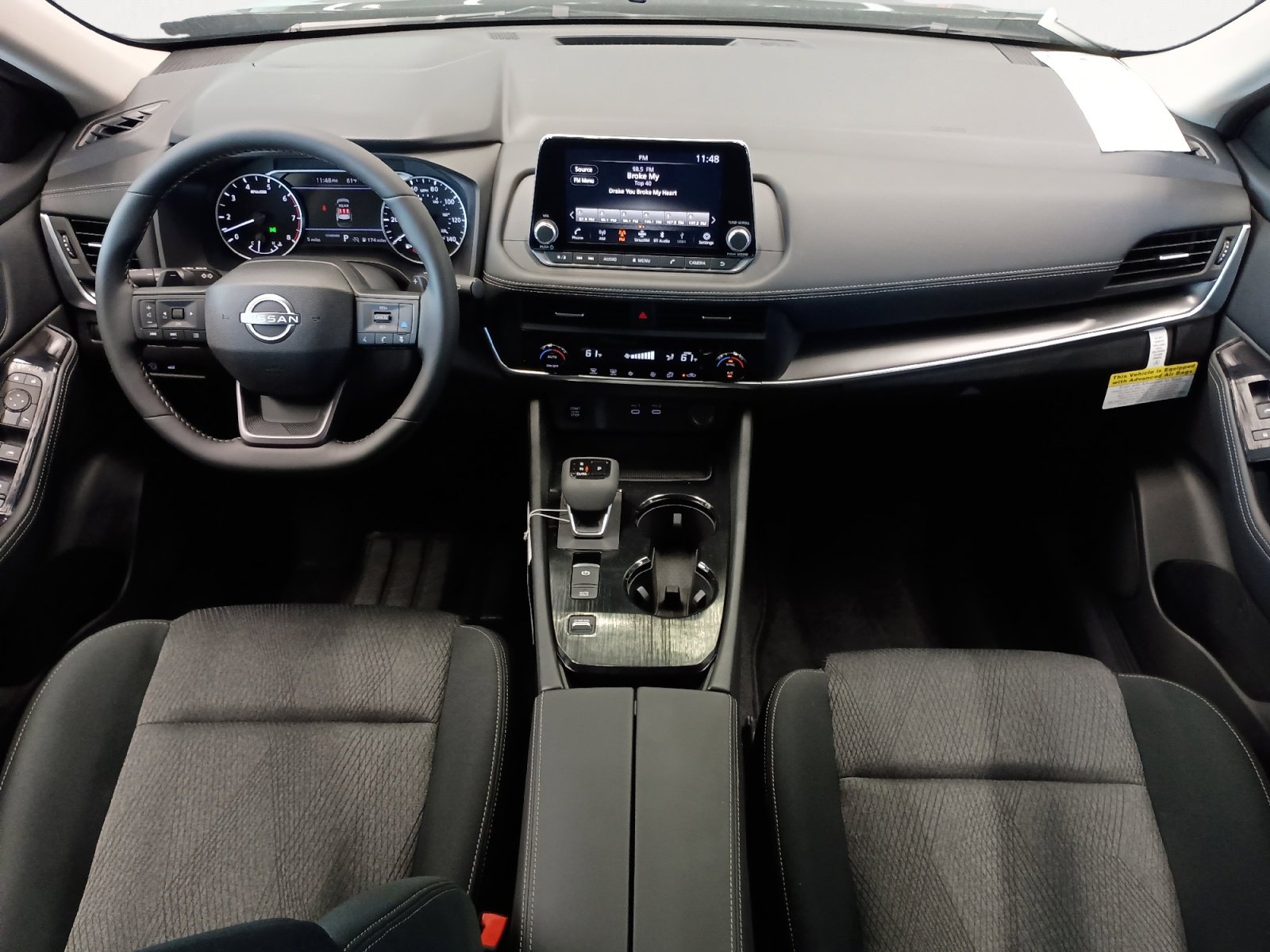 2025 Nissan Rogue SV photo 3