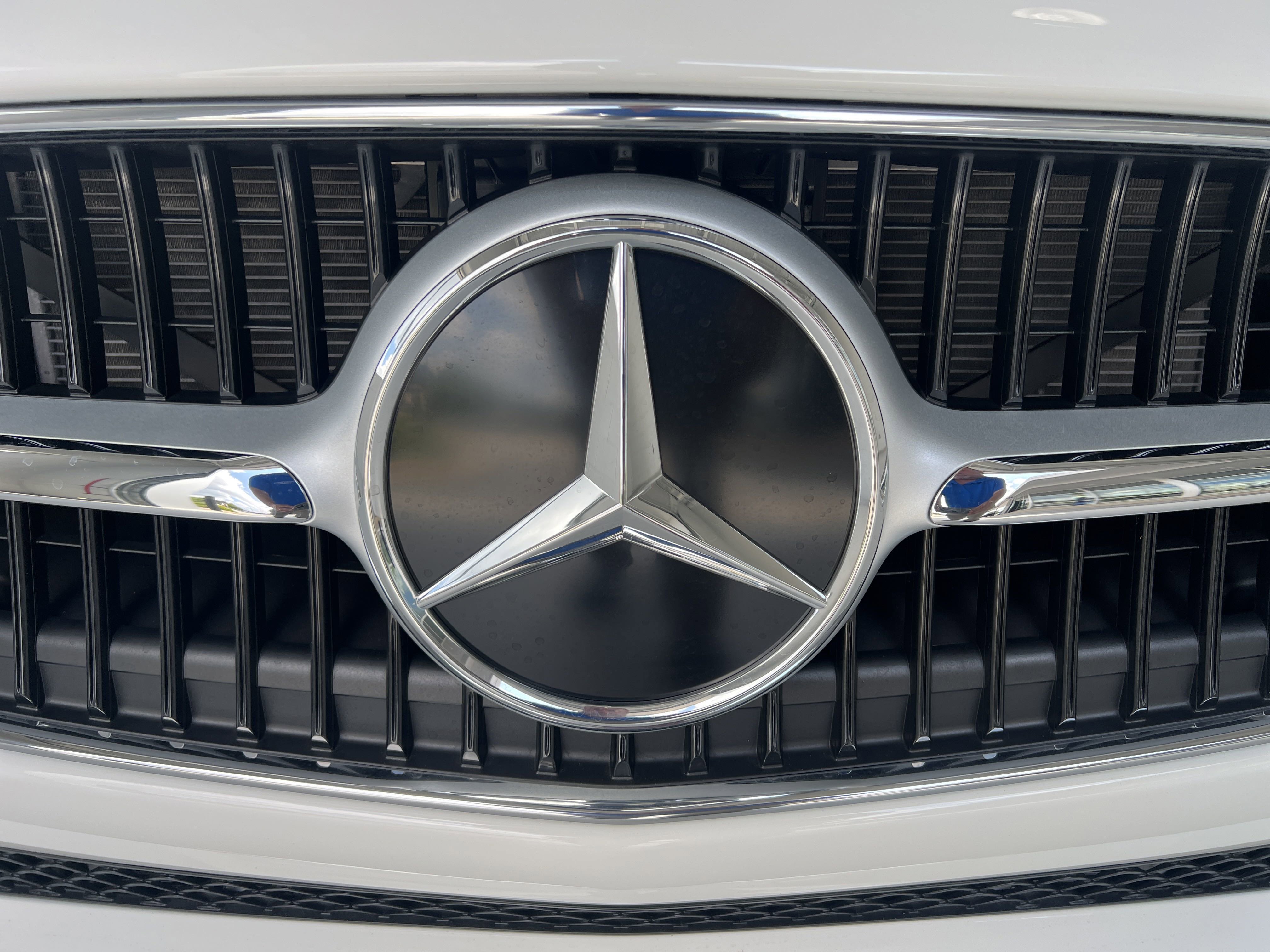 2025 Mercedes Benz C 300 photo 5