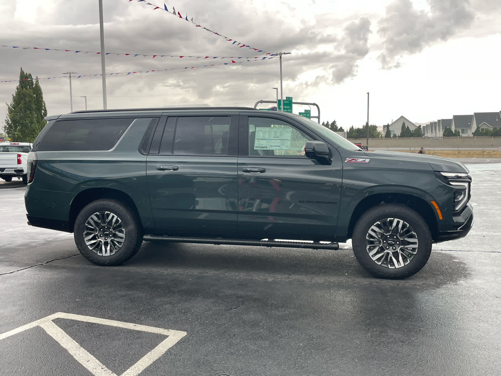 2026 Chevrolet Suburban Z71 photo 6