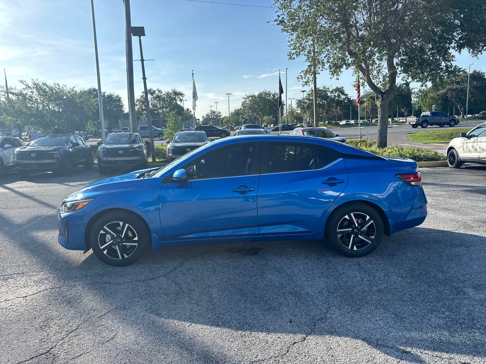 2025 Nissan Sentra SV photo 8