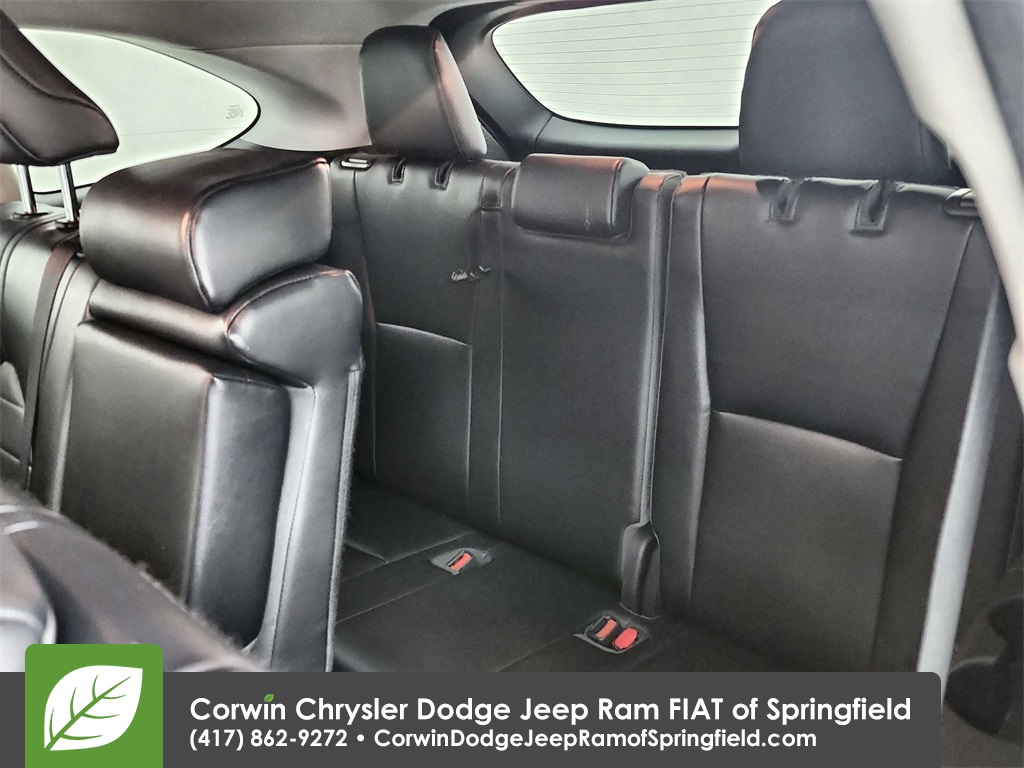 2022 Toyota Highlander XLE photo 28