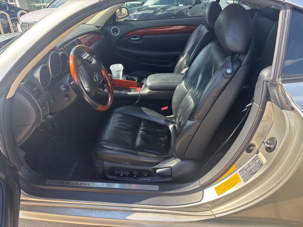 2002 Lexus SC 430 photo 2