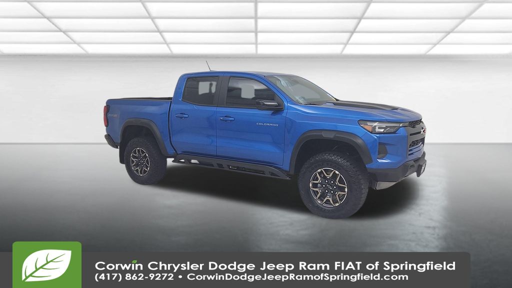 2024 Chevrolet Colorado ZR2 photo 2