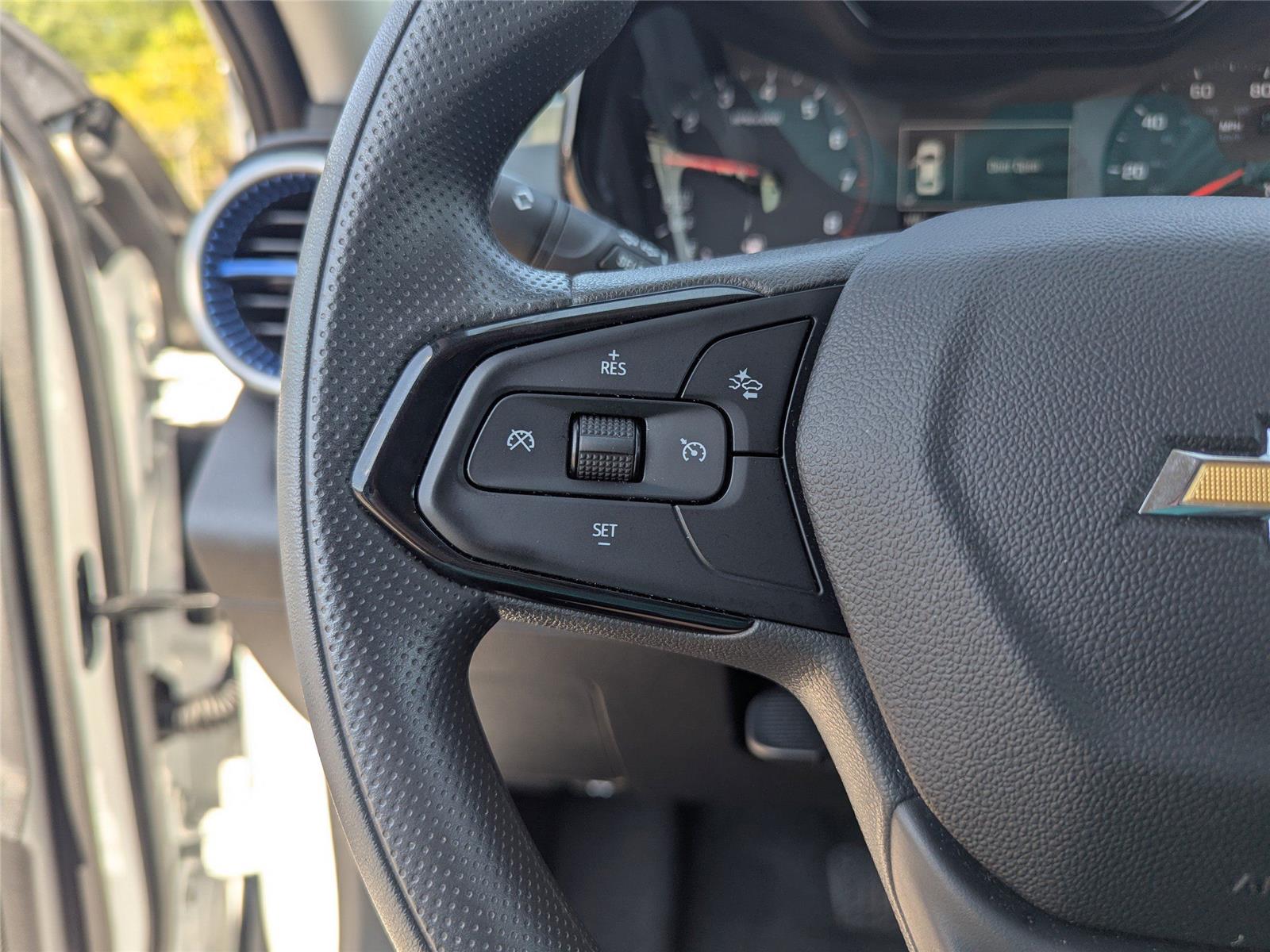 2025 Chevrolet Trax LS photo 29