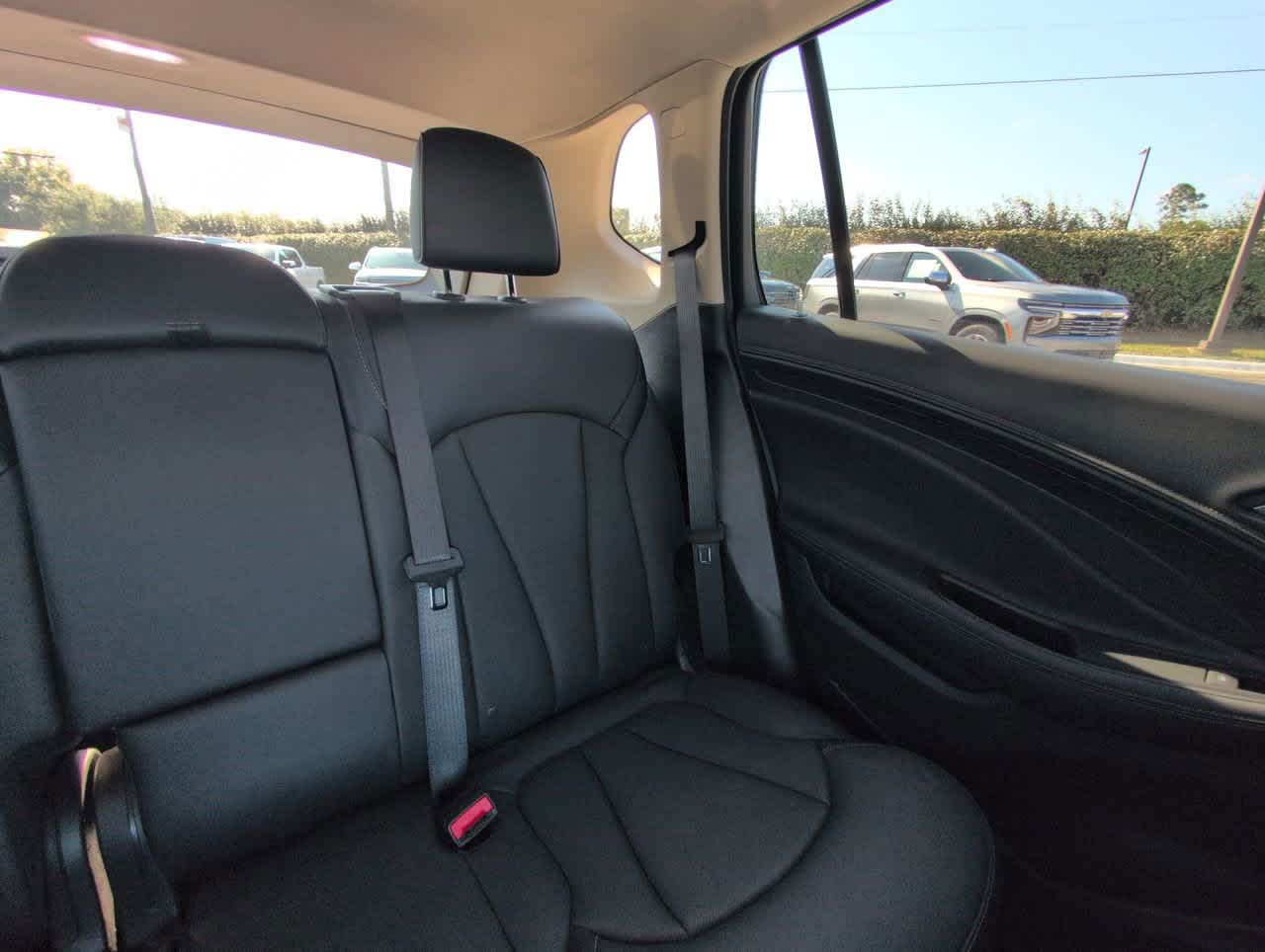 2018 Buick Envision Essence photo 4