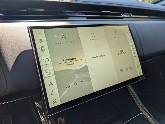 2025 Land Rover Range Rover Sport SE photo 10