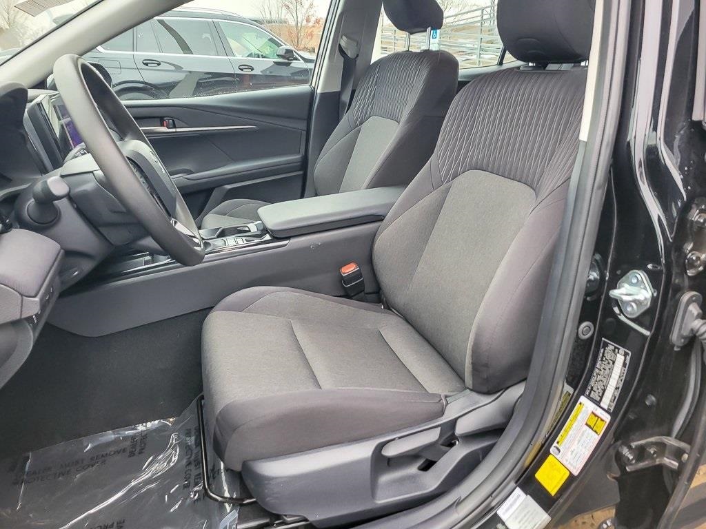 2025 TOYOTA CAMRY - Image 7