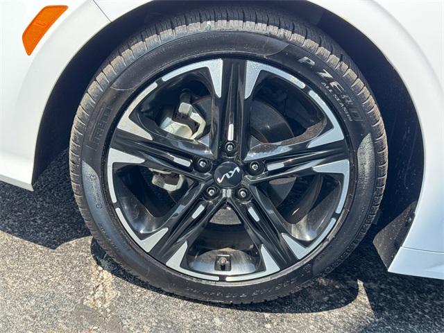 2023 Kia K5 GT-Line photo 13