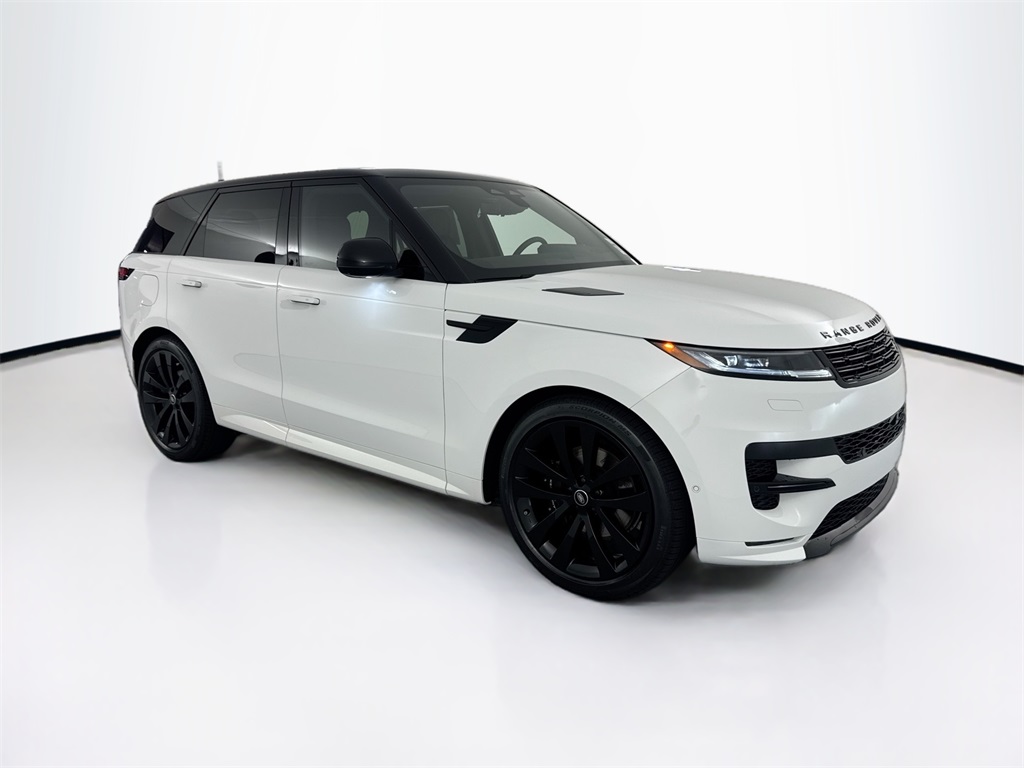 2025 Land Rover Range Rover Sport SE photo 3