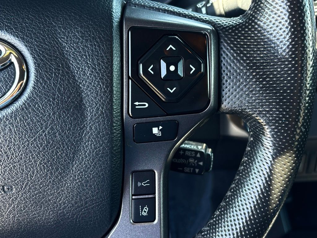 2022 Toyota Tacoma TRD Sport V6 photo 13