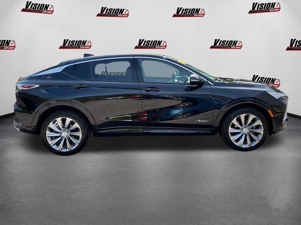 2024 Buick Envista Avenir photo 4