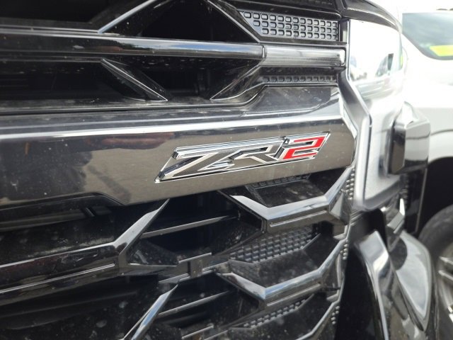 2026 Chevrolet Silverado ZR2 photo 2