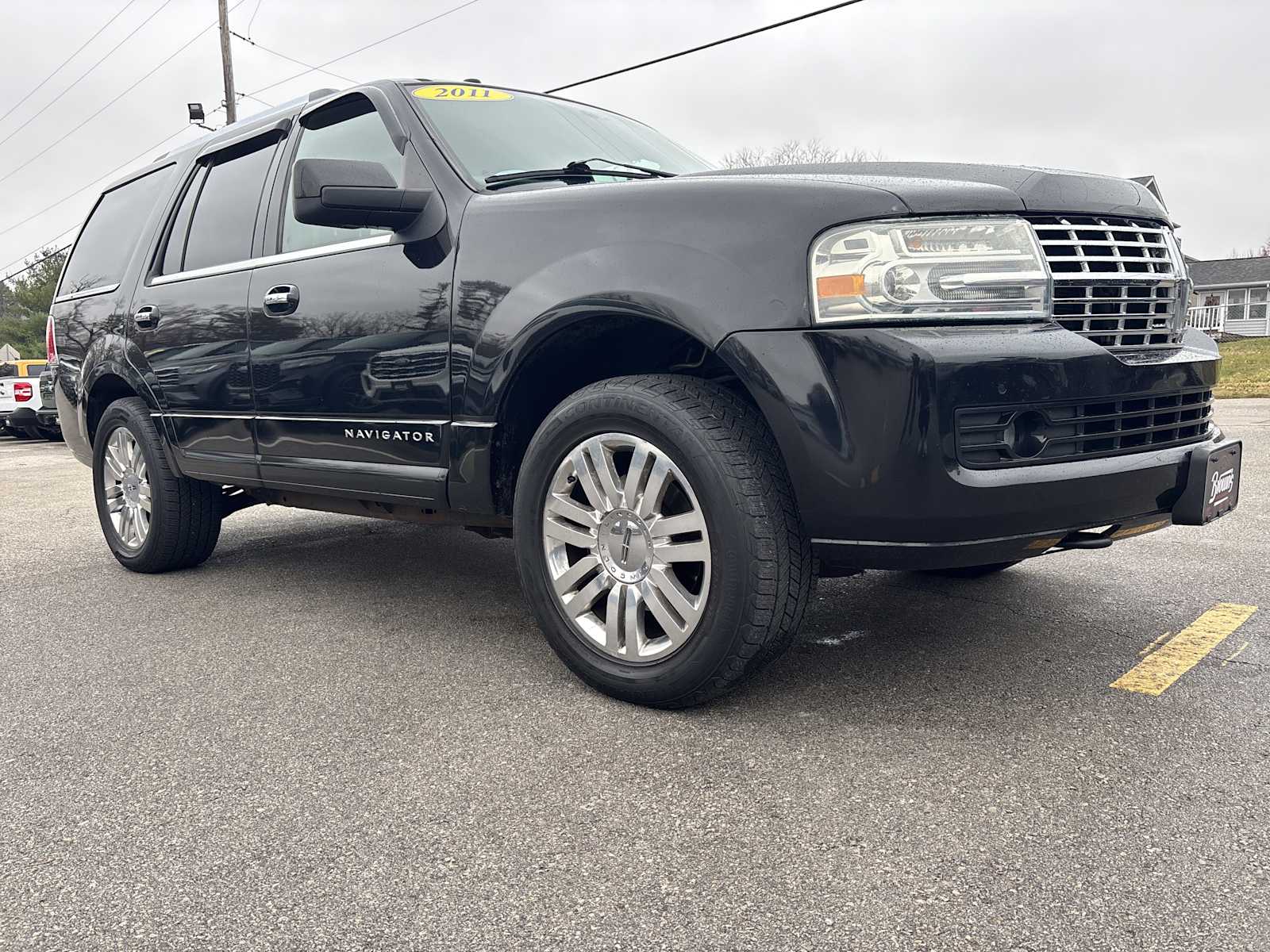 2011 Lincoln Navigator photo 3
