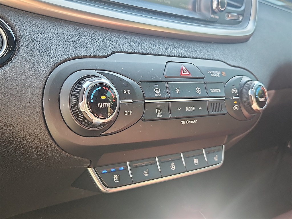 2016 Kia Sorento SX Limited photo 15