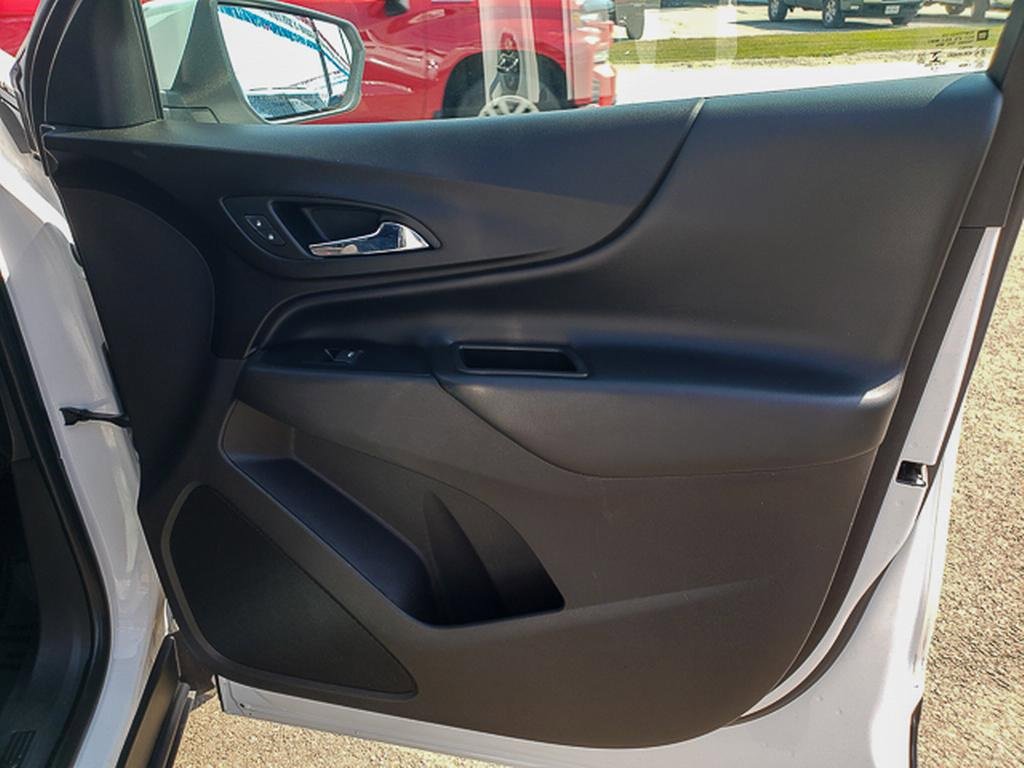 2018 Chevrolet Equinox LT photo 25