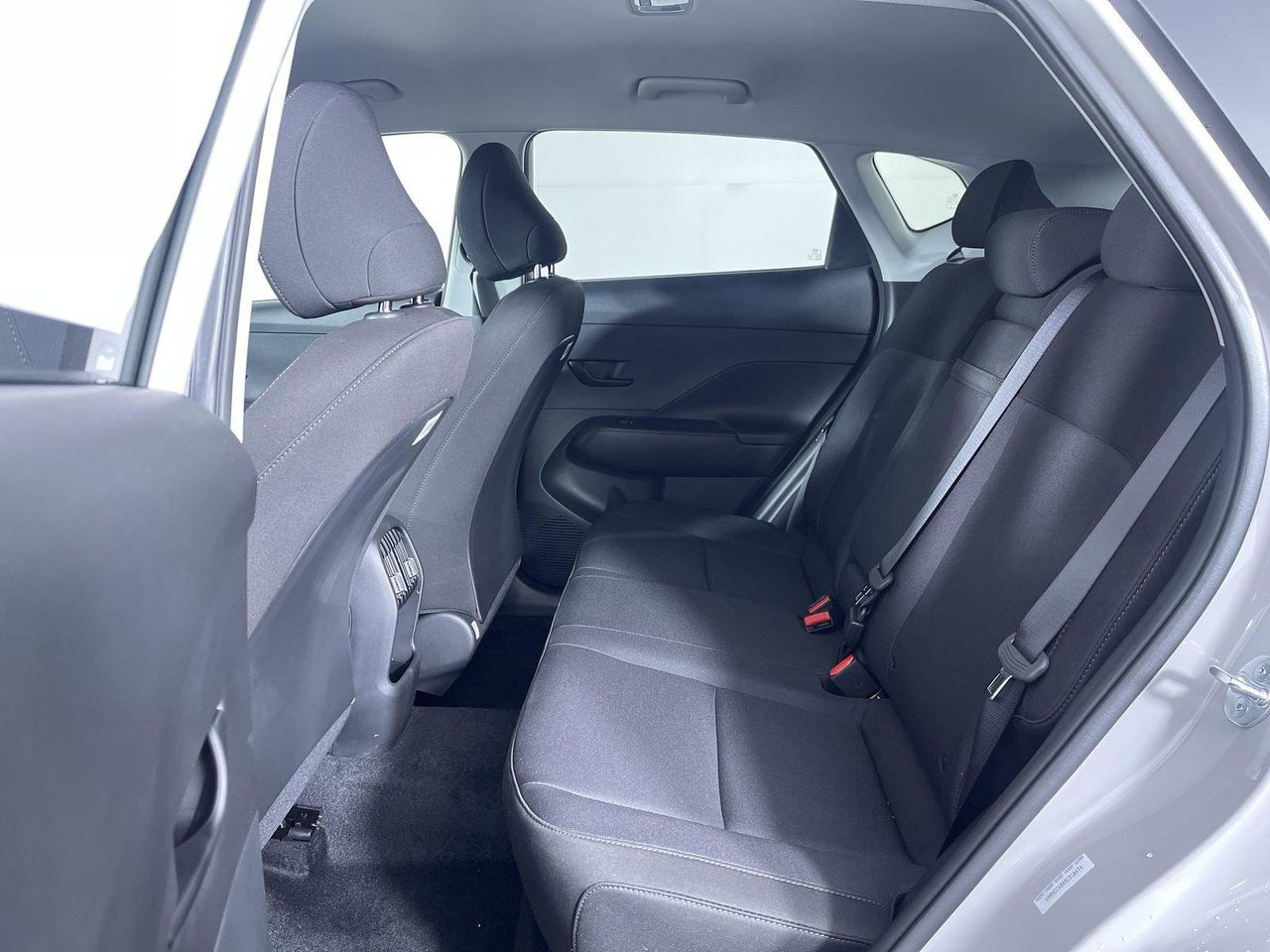 2025 Hyundai Kona SEL photo 24