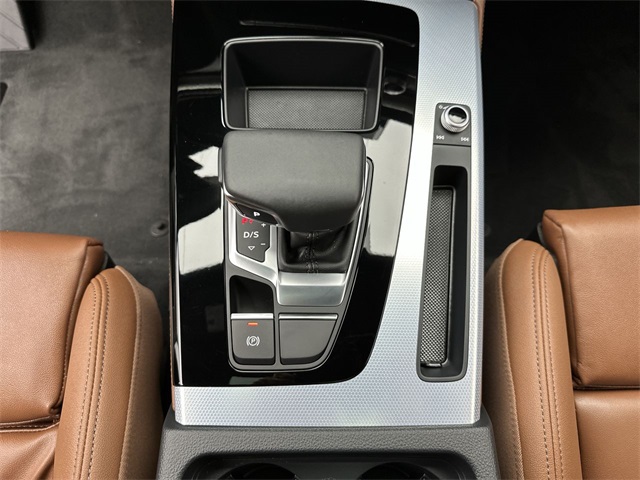 2025 Audi Q5 45 S line Premium Plus photo 11