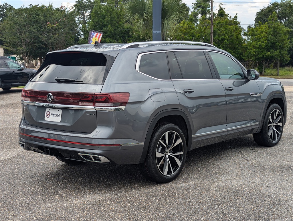 2025 Volkswagen Atlas SEL Premium R-Line photo 4