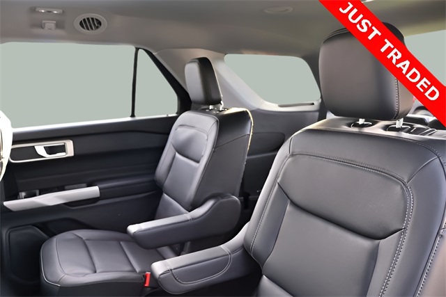 2023 Ford Explorer XLT photo 5