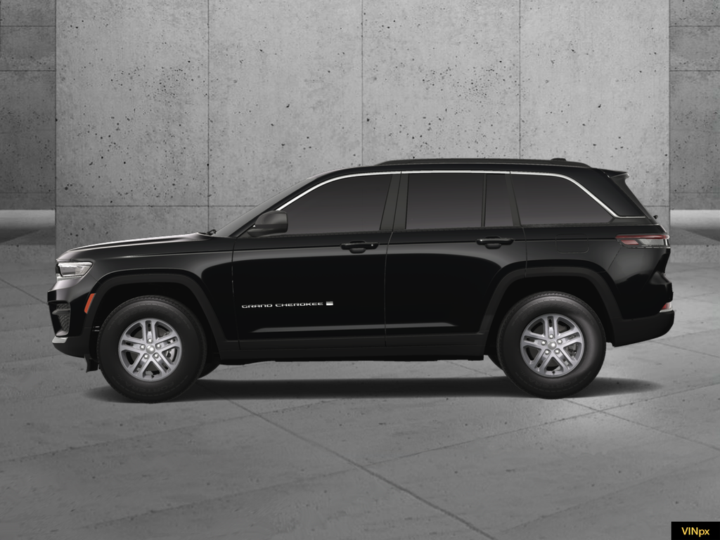 New 2025 Diamond Black Crystal Pearl-Coat Exterior Paint Jeep Laredo image 2