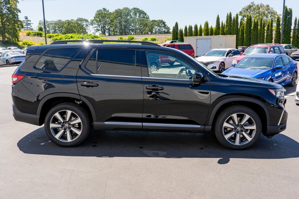 2025 Honda Pilot Touring photo 4