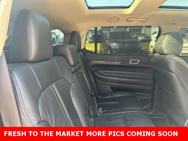 2019 Lincoln MKT photo 7